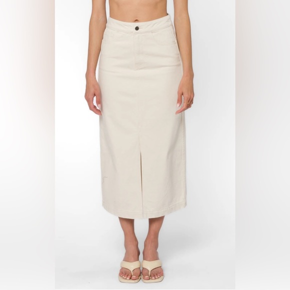 Velvet Heart Dresses & Skirts - Velvet Heart Paulina Midi Denim Skirt Size XL